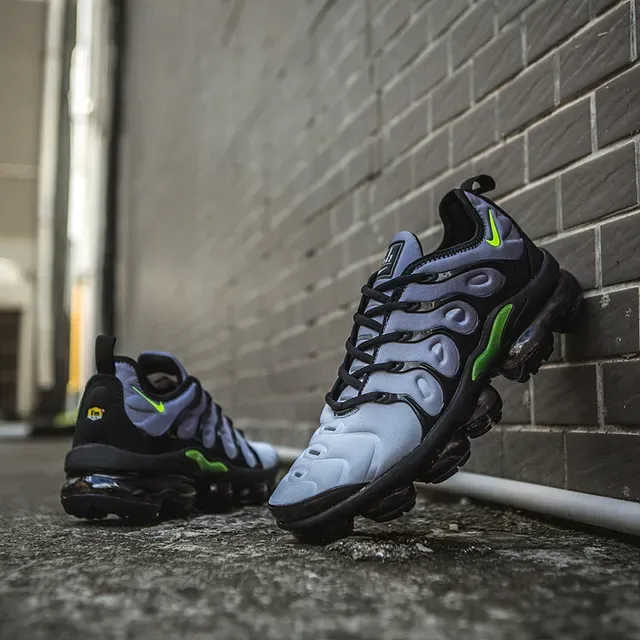 Nike Air VaporMax Plus Silver Black Neon Green Lifestyle Sneakers 10