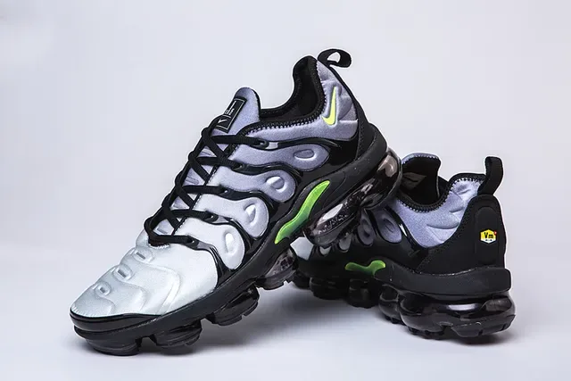 Nike Air VaporMax Plus Silver Black Neon Green Lifestyle Sneakers 19