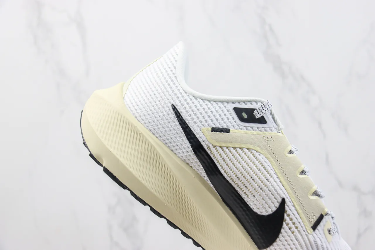 Nike Air Zoom Pegasus 40 أبيض كريمي أسود أحذية رياضية 5