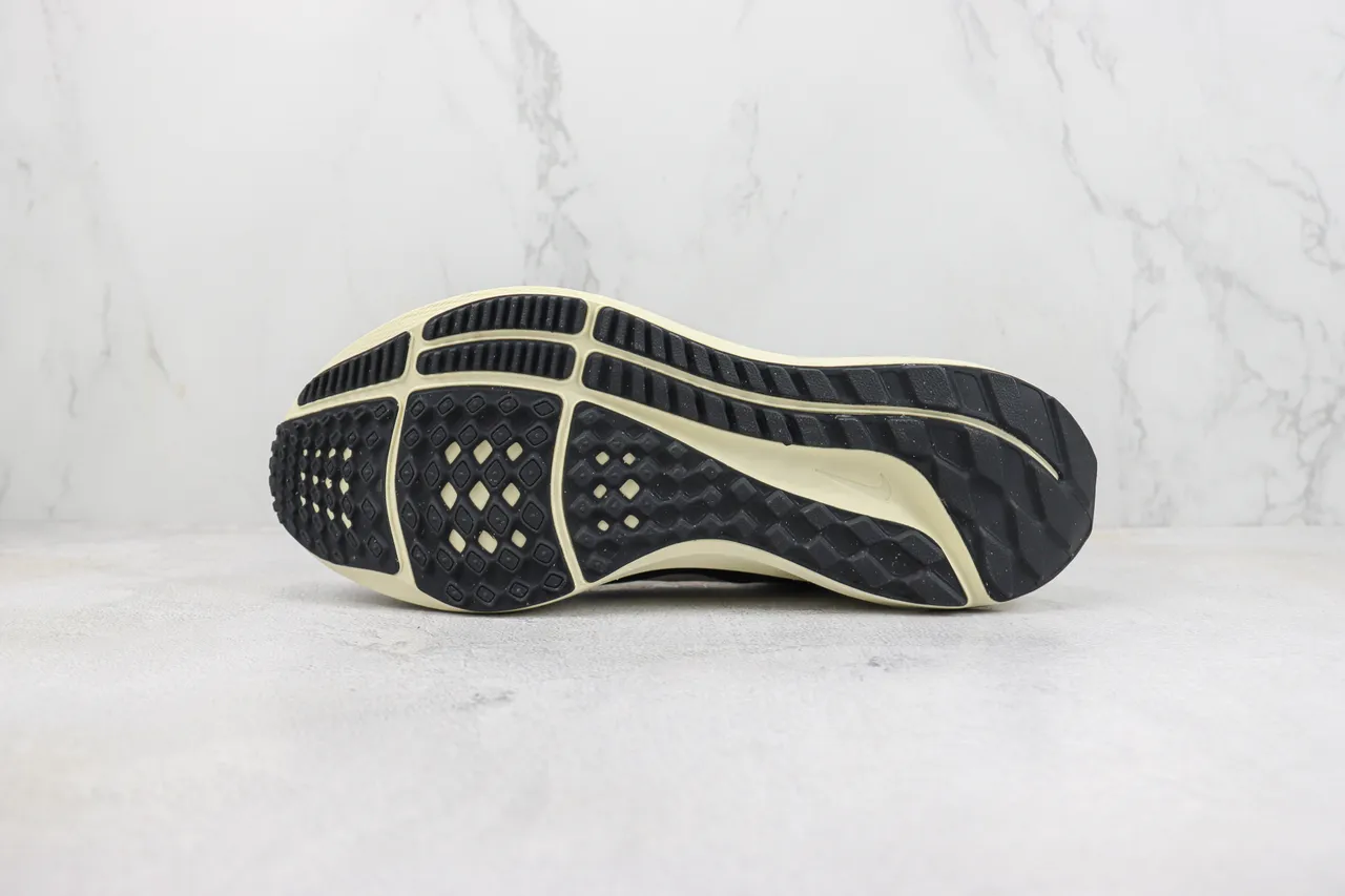 Nike Air Zoom Pegasus 40 أبيض كريمي أسود أحذية رياضية 8