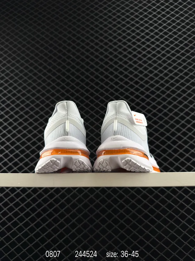 Nike Air Zoom Pegasus Premium Tênis de corrida cinza claro e laranja 4