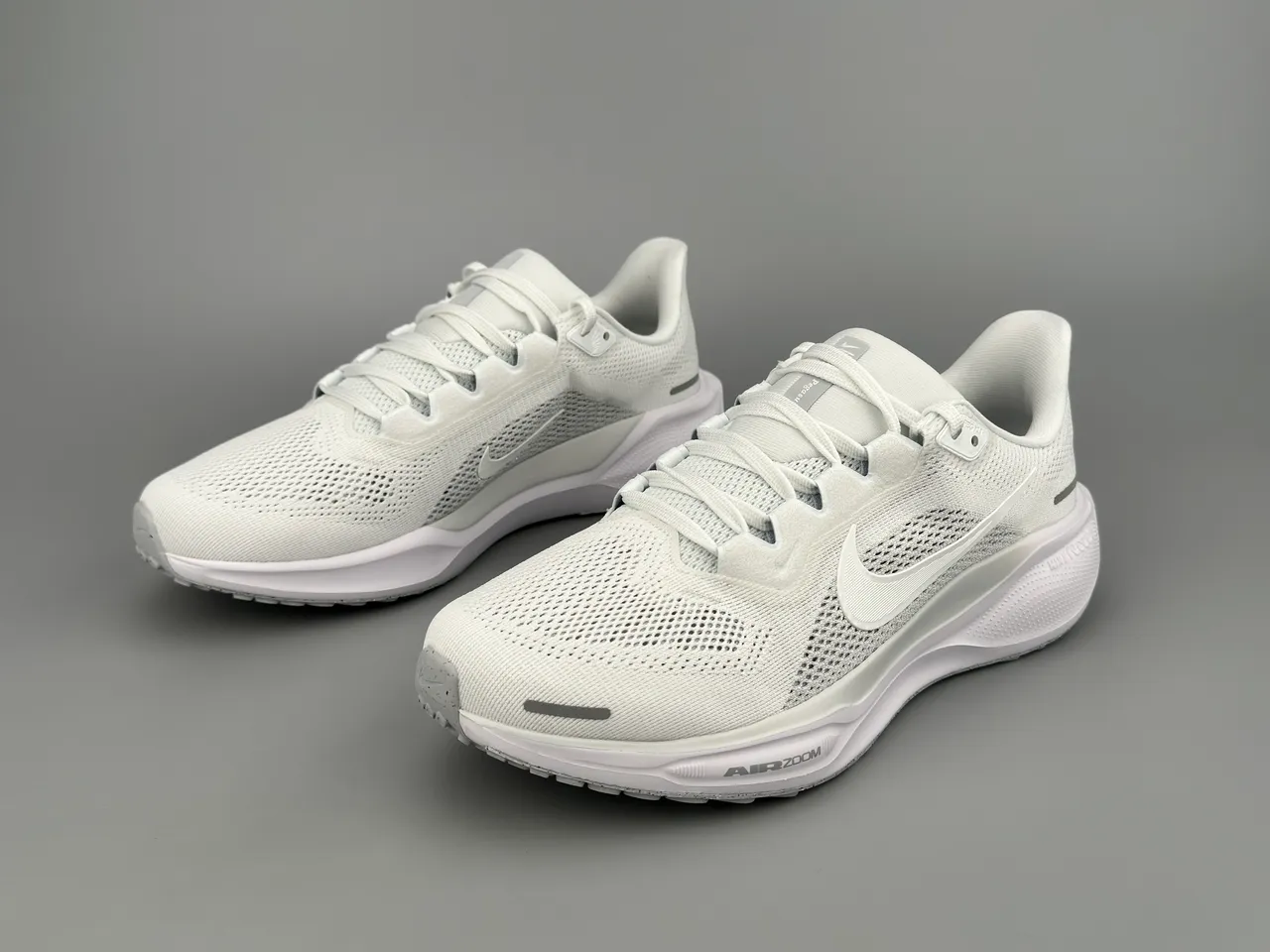 Nike Air Zoom Pegasus White Gray Engineered Mesh Upper Full-Length Cushioning Running Shoes 9