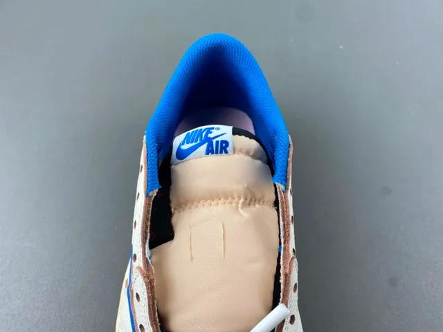 Nike Beige Blue Deconstructed Low-Top Oversized Swoosh Overlay Lifestyle Sneakers 7