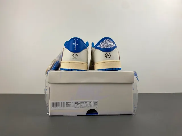 Nike Beige Blue Deconstructed Low-Top Oversized Swoosh Overlay Lifestyle Sneakers 18