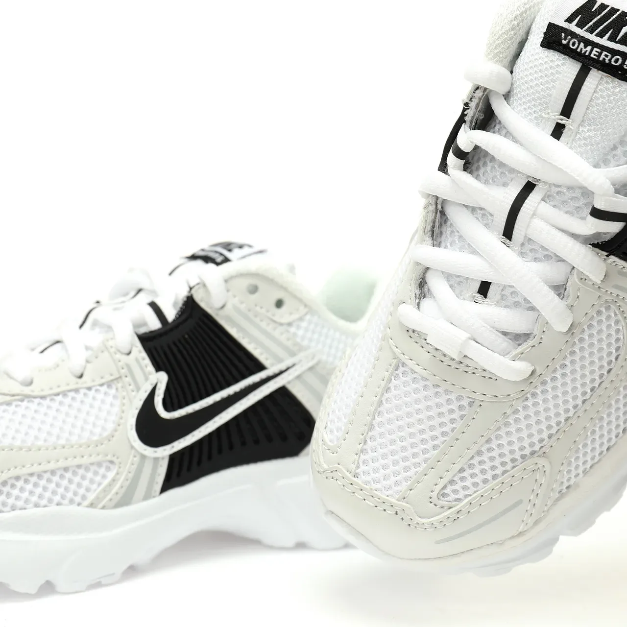 Nike Beige Mesh and Synthetic Overlay Lifestyle Sneaker 22