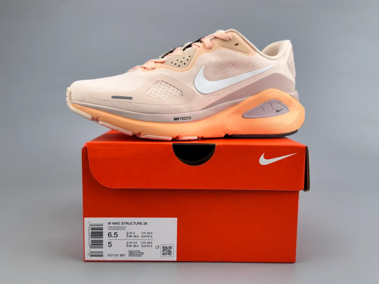 Nike Beige Orange Engineered Mesh Upper Sculpted Midsole Running Shoes 4