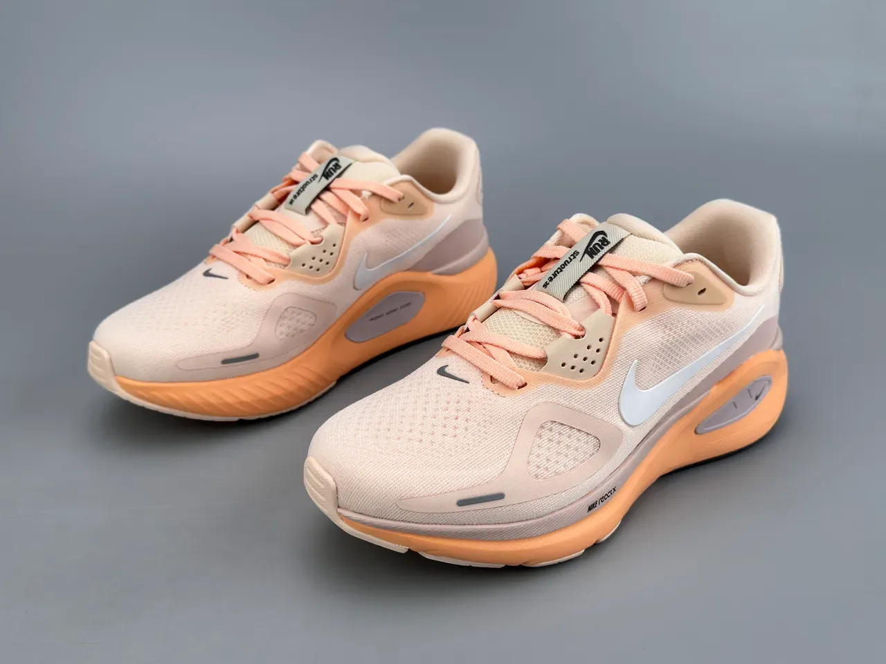 Nike Beige Orange Engineered Mesh Upper Sculpted Midsole Running Shoes 7
