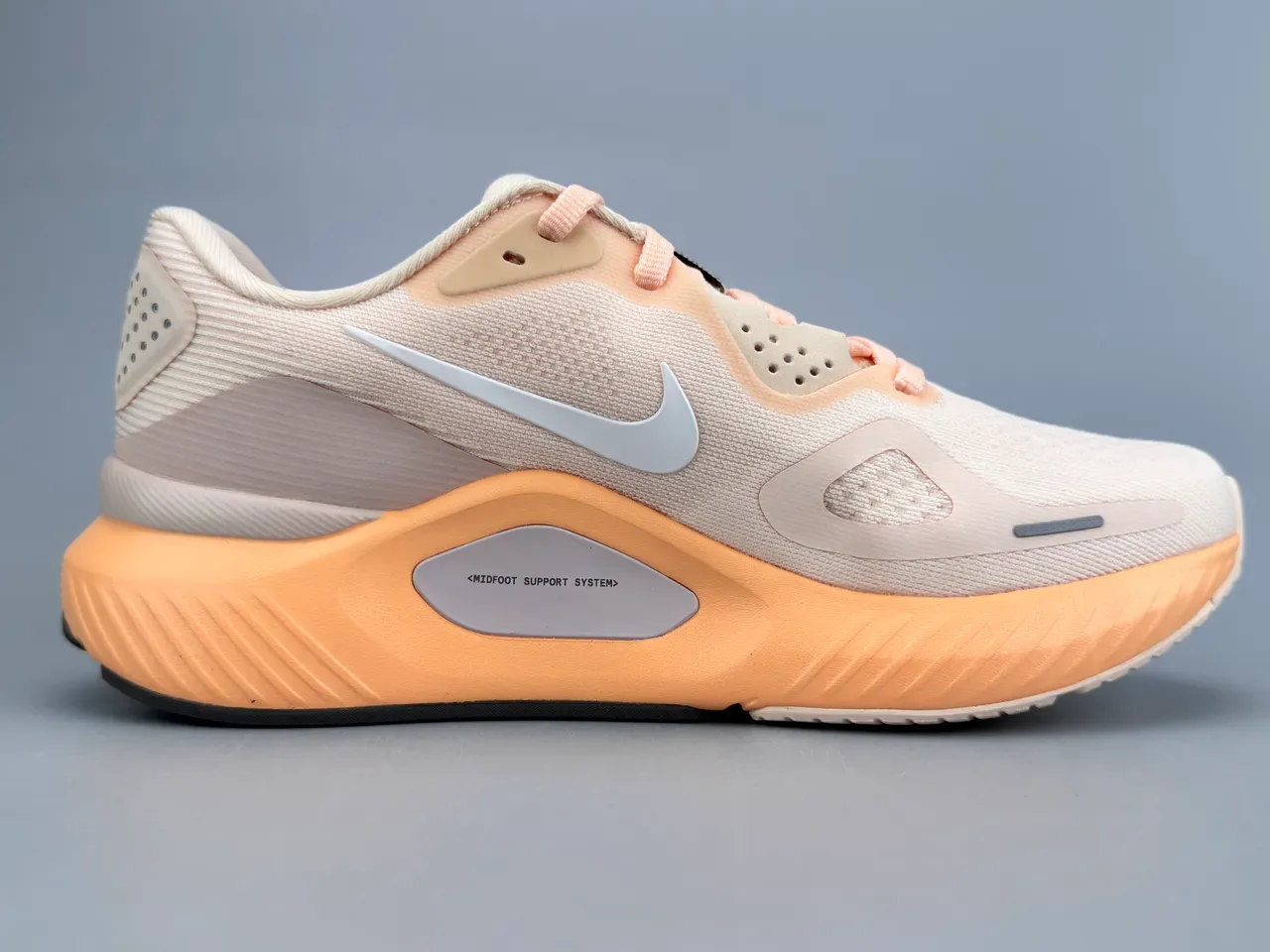 Nike Beige Orange Engineered Mesh Upper Sculpted Midsole Running Shoes 10