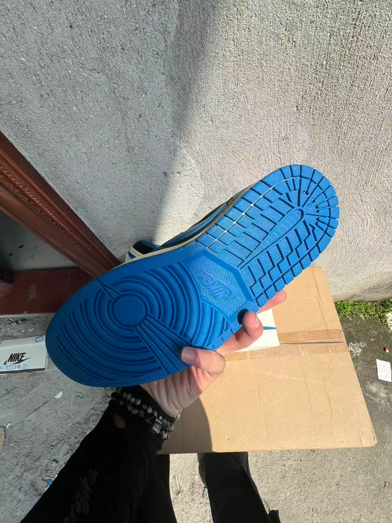 Nike Black Blue Low-Top Silhouette Leather Upper Lifestyle Sneakers 6