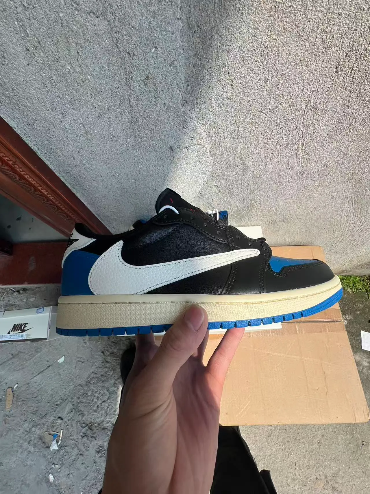 Nike Black Blue Low-Top Silhouette Leather Upper Lifestyle Sneakers 7