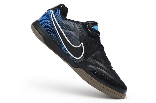 Nike Chaussures de football indoor en cuir synthétique noir et bleu low-top 2