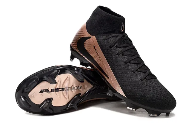 Nike أحذية كرة القدم السوداء والذهبية عالية القطع مع رباط متصل بالجوارب ولوحة الإكسنت المعدنية للأرضية الصلبة 4
