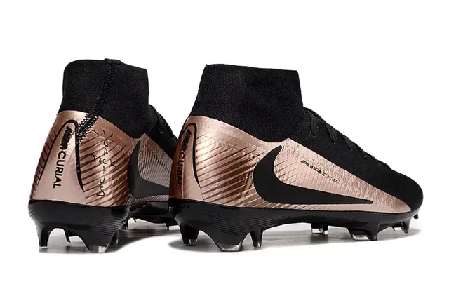 Nike أحذية كرة القدم السوداء والذهبية عالية القطع مع رباط متصل بالجوارب ولوحة الإكسنت المعدنية للأرضية الصلبة 5