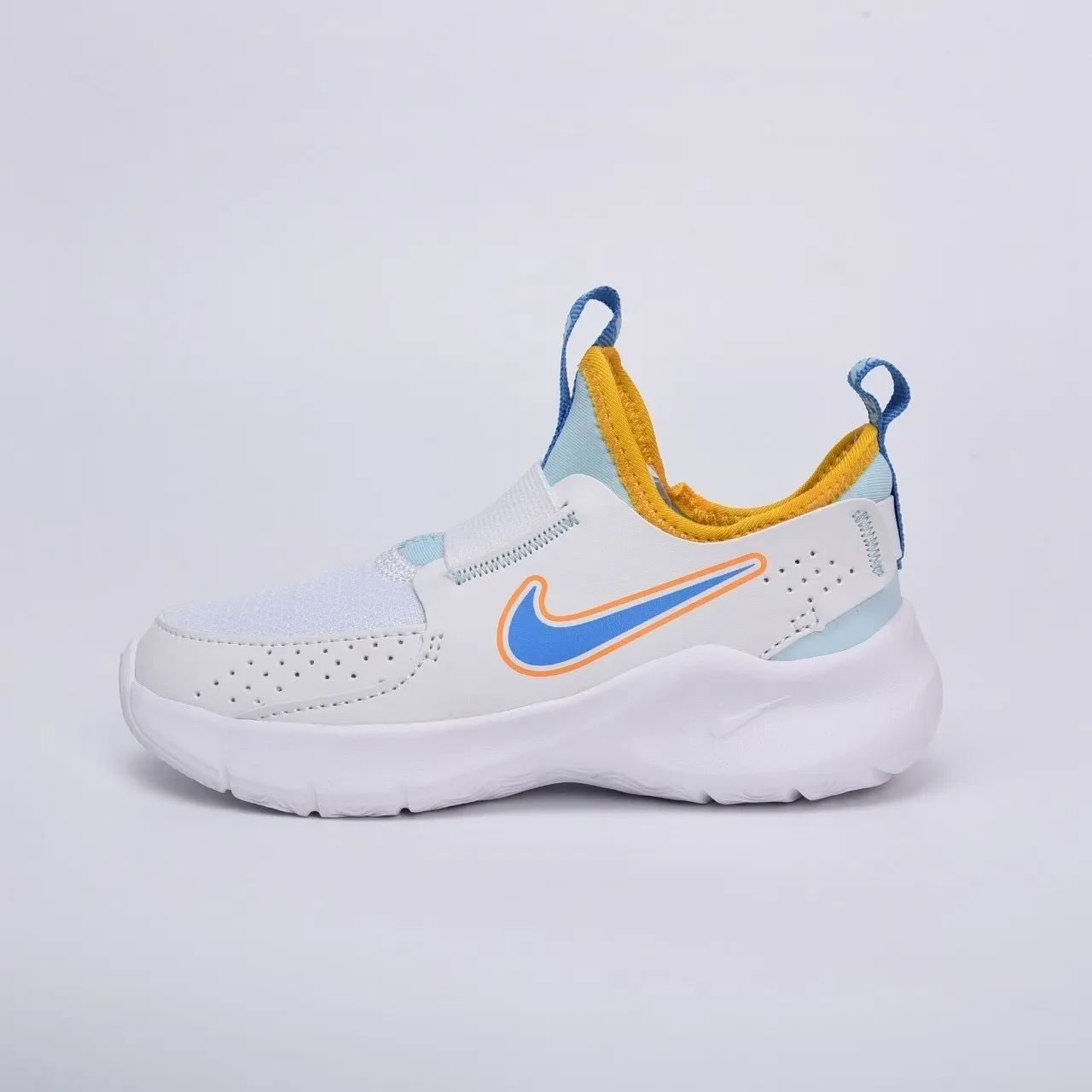 Nike Chaussures Lifestyle Noires et Dorées Slip-On en Maille Perforée 3
