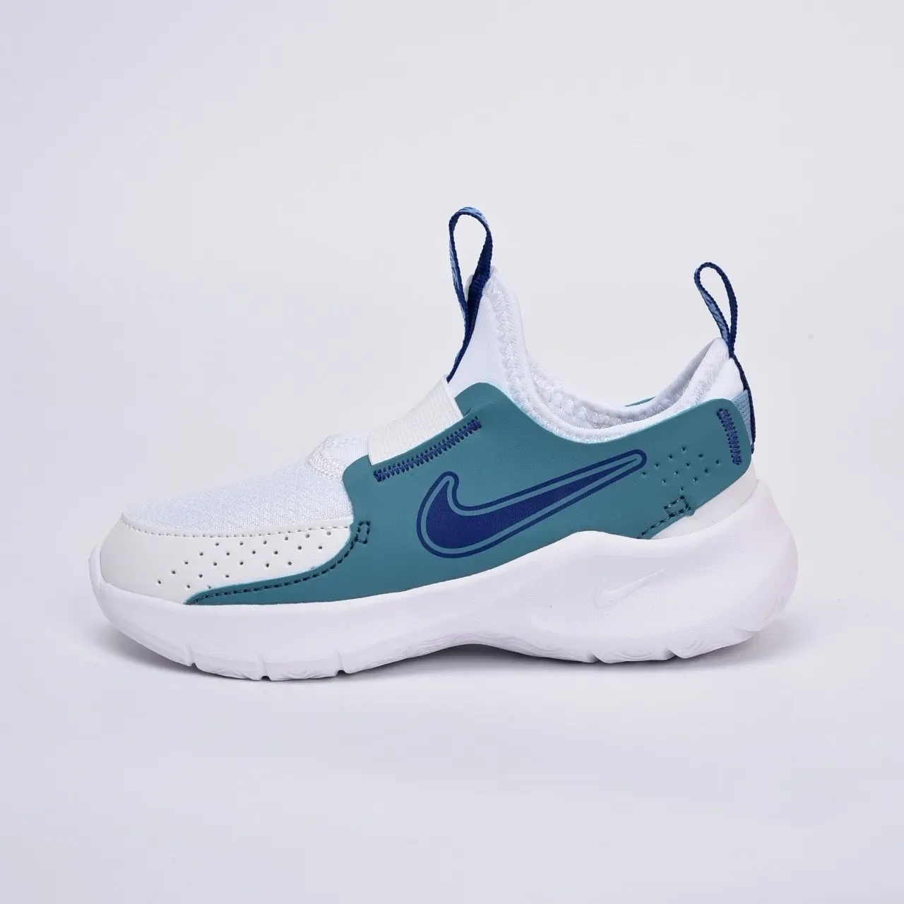 Nike Chaussures Lifestyle Noires et Dorées Slip-On en Maille Perforée 4
