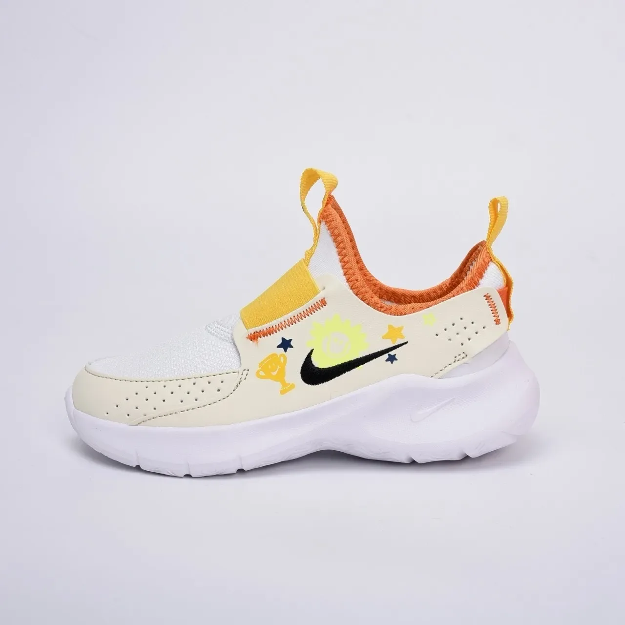 Nike Chaussures Lifestyle Noires et Dorées Slip-On en Maille Perforée 6