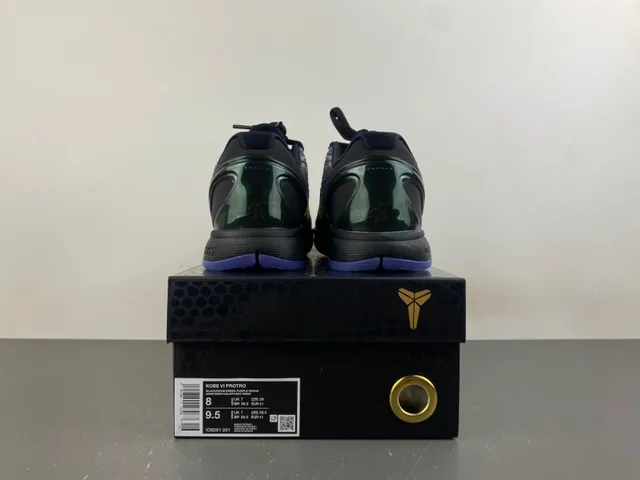 Nike Black Green Low-Top Silhouette Textured Crackle-Pattern Upper Basketball Shoes 15
