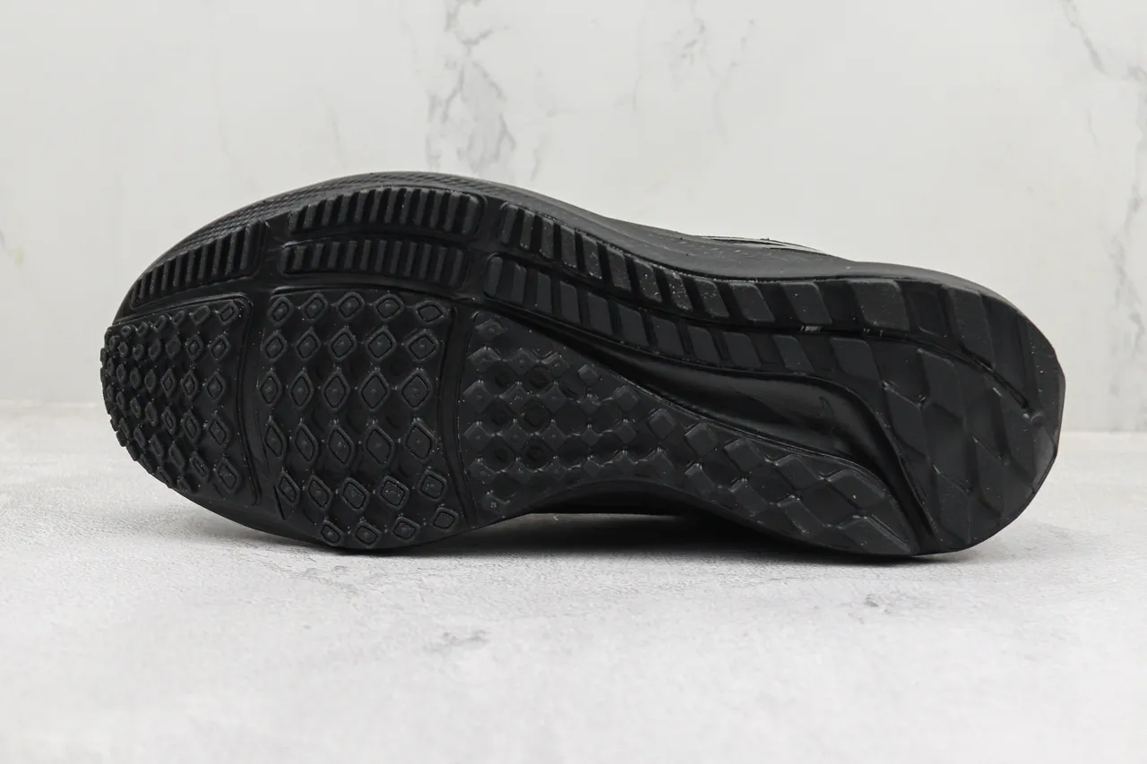 Nike Black Monochromatic Engineered Knit Upper Running Shoes 8