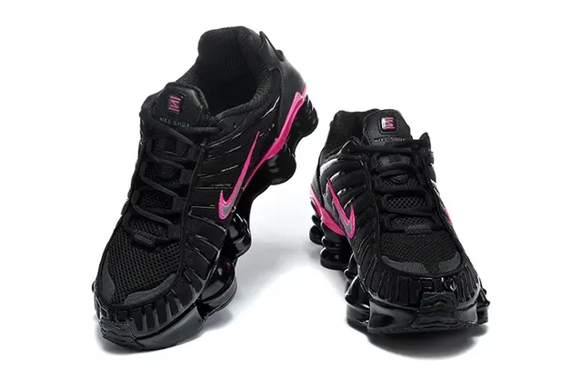 Nike Black Pink Segmented Shox Cushioning Midsole Gradient Striped Upper Lifestyle Sneakers 13