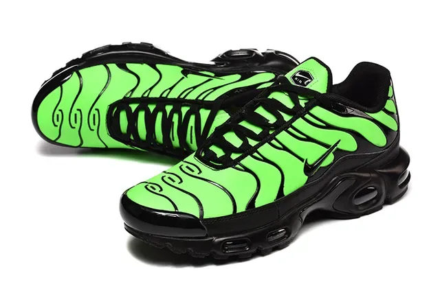 Nike Black Pink Wave-Pattern Overlays Sculpted Air-Unit Midsole Lifestyle Sneakers 13