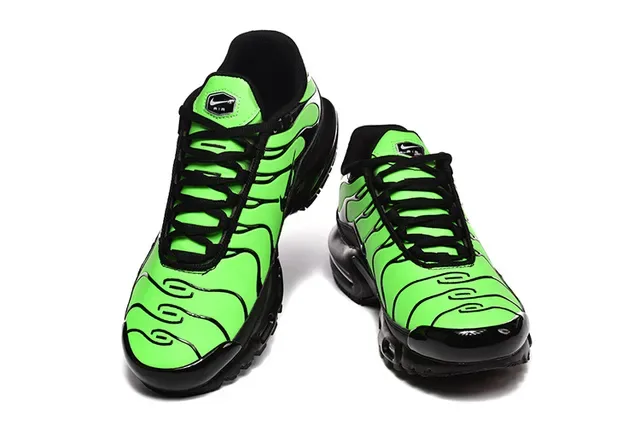 Nike Black Pink Wave-Pattern Overlays Sculpted Air-Unit Midsole Lifestyle Sneakers 14