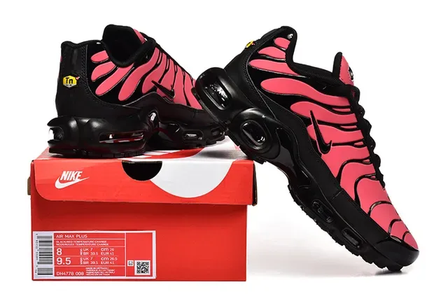 Nike Black Pink Wave-Pattern Overlays Sculpted Air-Unit Midsole Lifestyle Sneakers 20