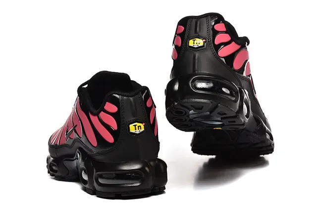 Nike Black Pink Wave-Pattern Overlays Sculpted Air-Unit Midsole Lifestyle Sneakers 21