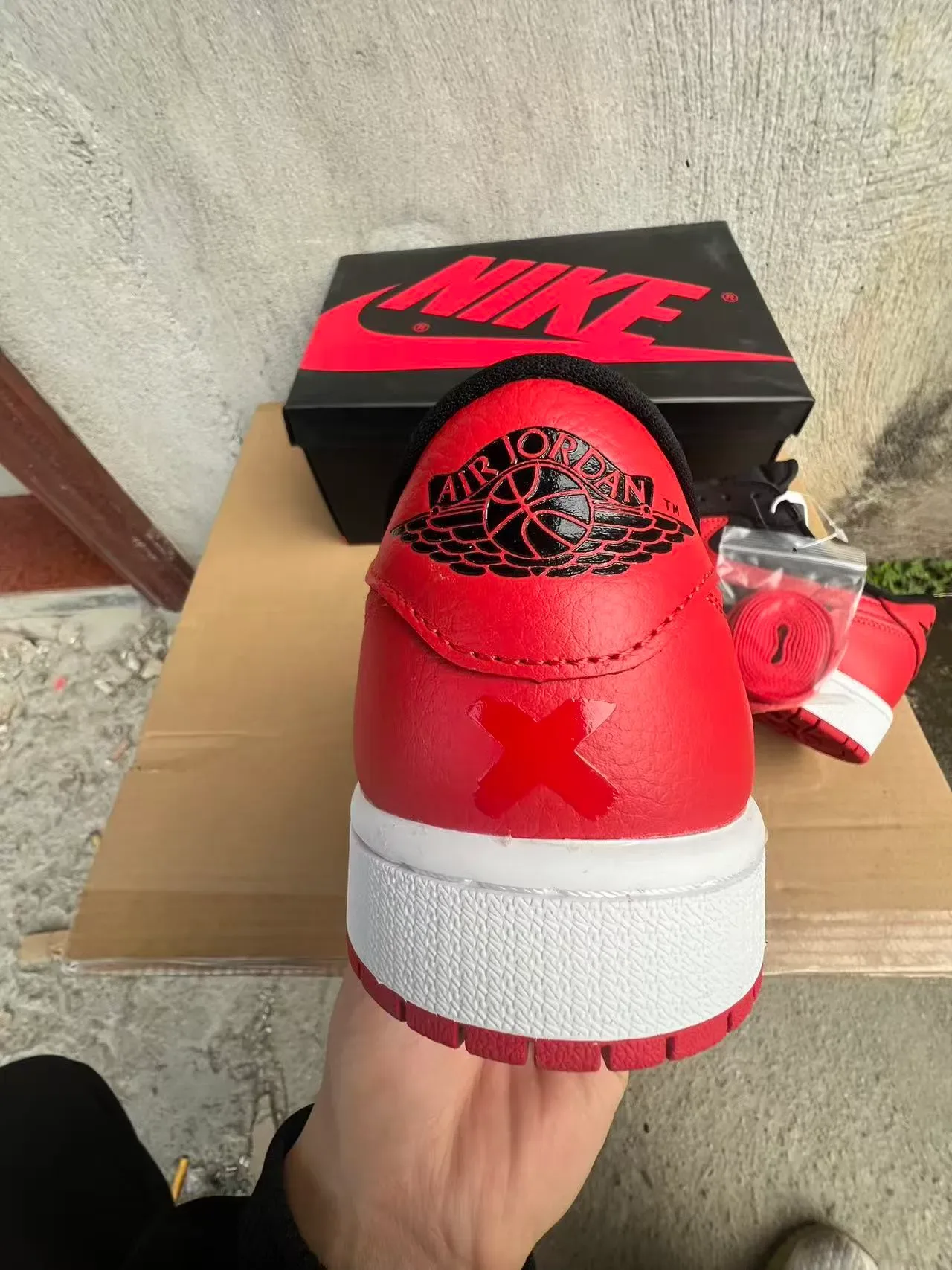 Nike Black Red Leather Upper Perforated Toe Box Lifestyle Sneakers 8