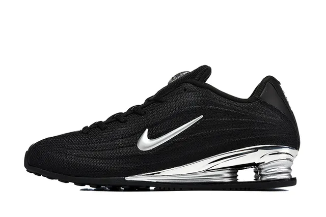 Nike Black Silver Mesh Upper Metallic Wave Midsole Lifestyle Sneakers 6
