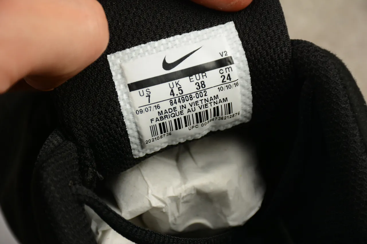Nike Black Silver Ribbed Knit Upper Metallic Swoosh Lifestyle Sneakers 5