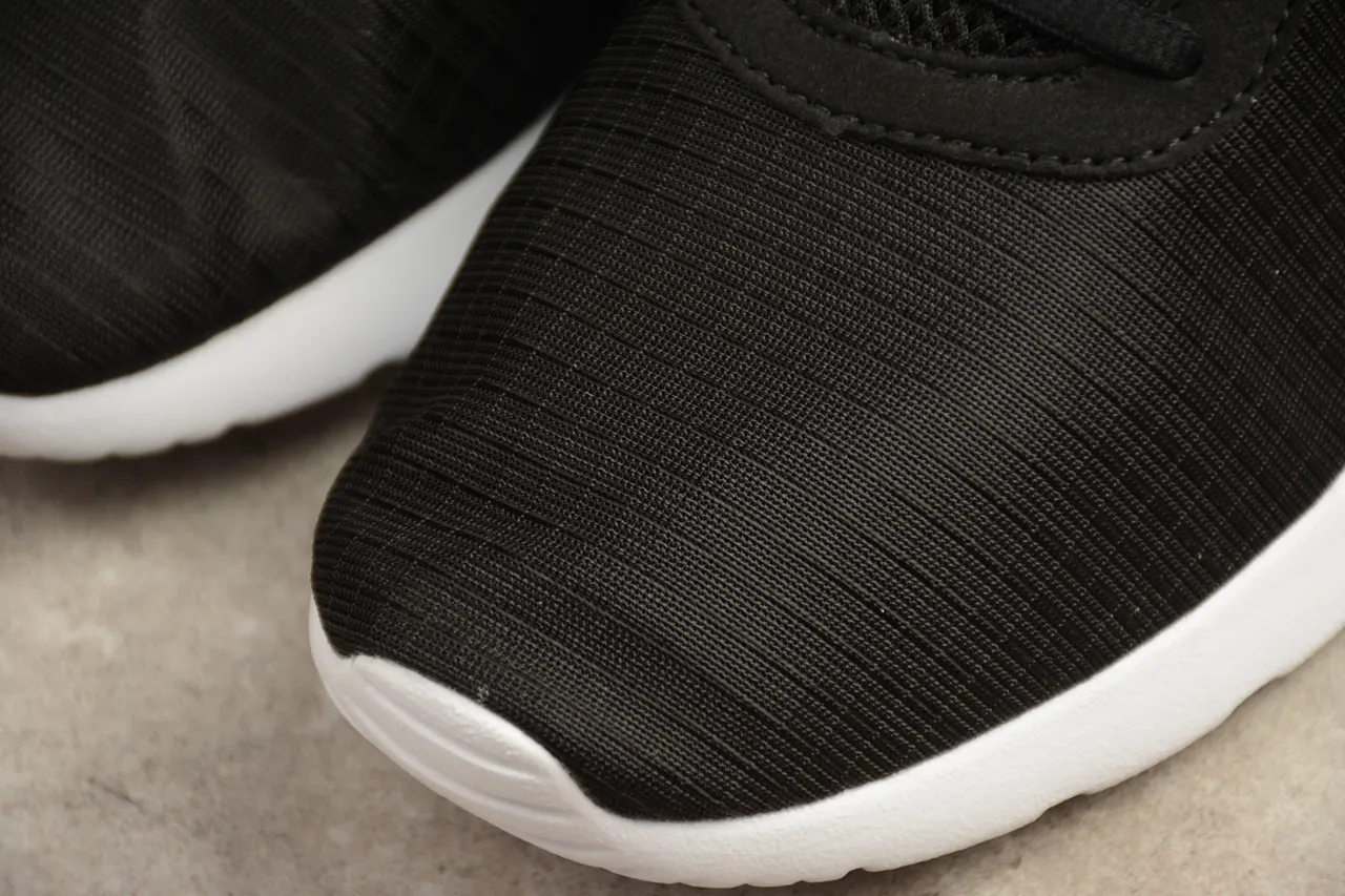 Nike Black Silver Ribbed Knit Upper Metallic Swoosh Lifestyle Sneakers 8