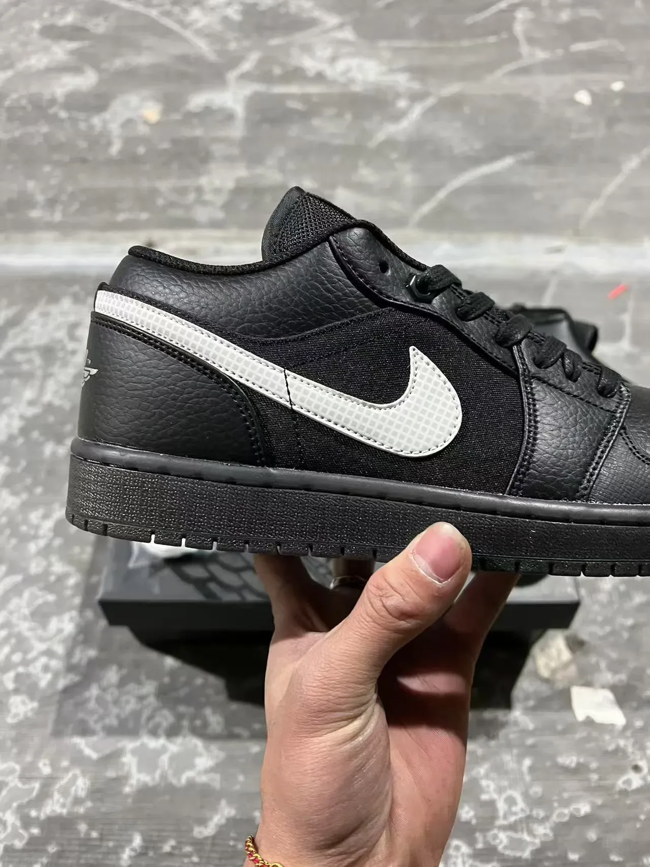 Nike Chaussures Lifestyle Noir Blanc Low-Top Cuir et Textile 7