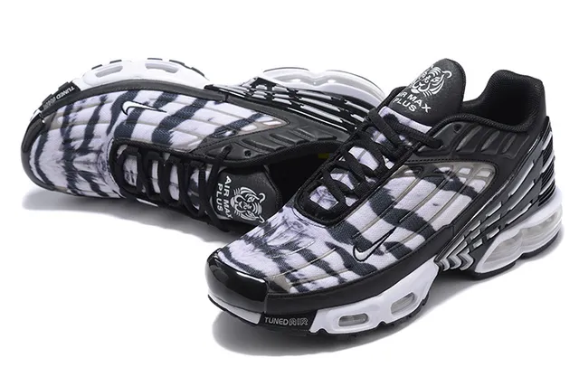 Nike Black White Zebra-Print Mesh Upper Layered Synthetic Cage Lifestyle Sneakers 4