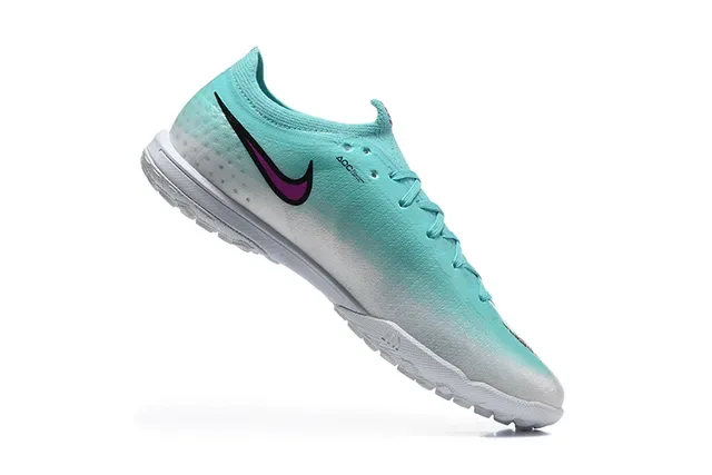 Nike Chaussures de Football Bleues Roses avec Upper en Knit, Gradiente Aqua-To-White pour Turf 3