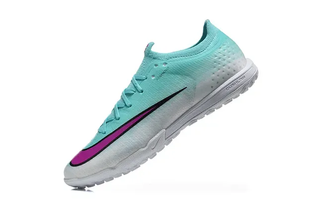 Nike Chaussures de Football Bleues Roses avec Upper en Knit, Gradiente Aqua-To-White pour Turf 4