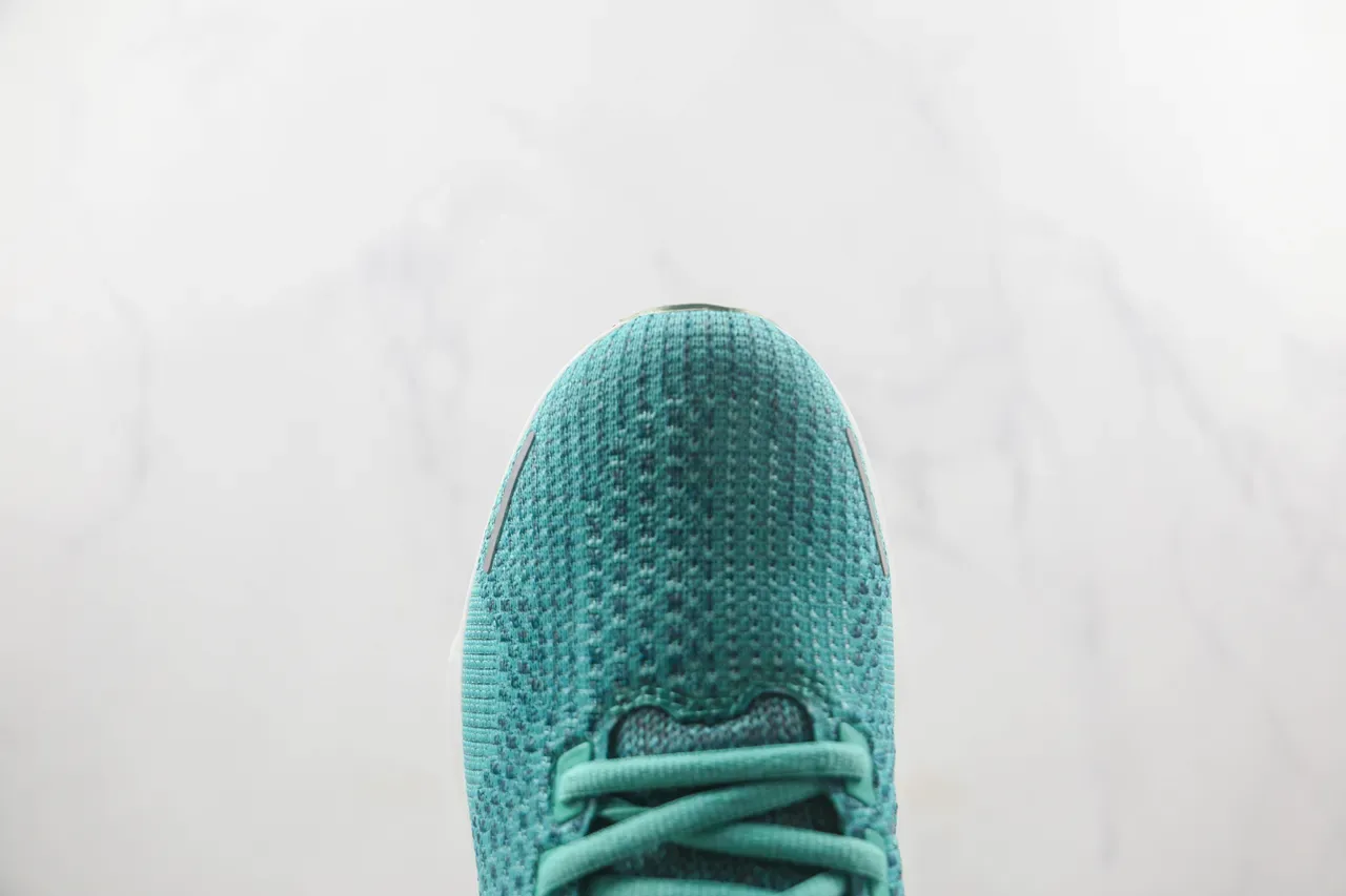 Nike Chaussures de running bleu et rose upper knit ZoomX midsole 6