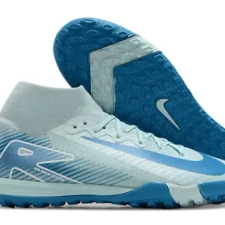 Nike Zapatillas de fútbol Turf con cuello de calcetín y upper de knit texturizado en azul y blanco