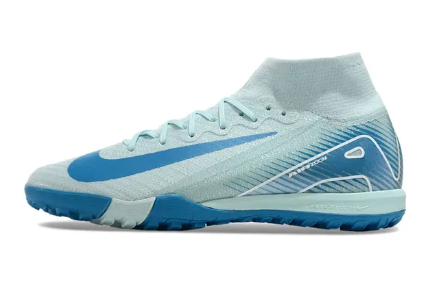 Nike Chaussures de football Turf avec col de chaussette et upper de knit texturé bleu et blanc 8