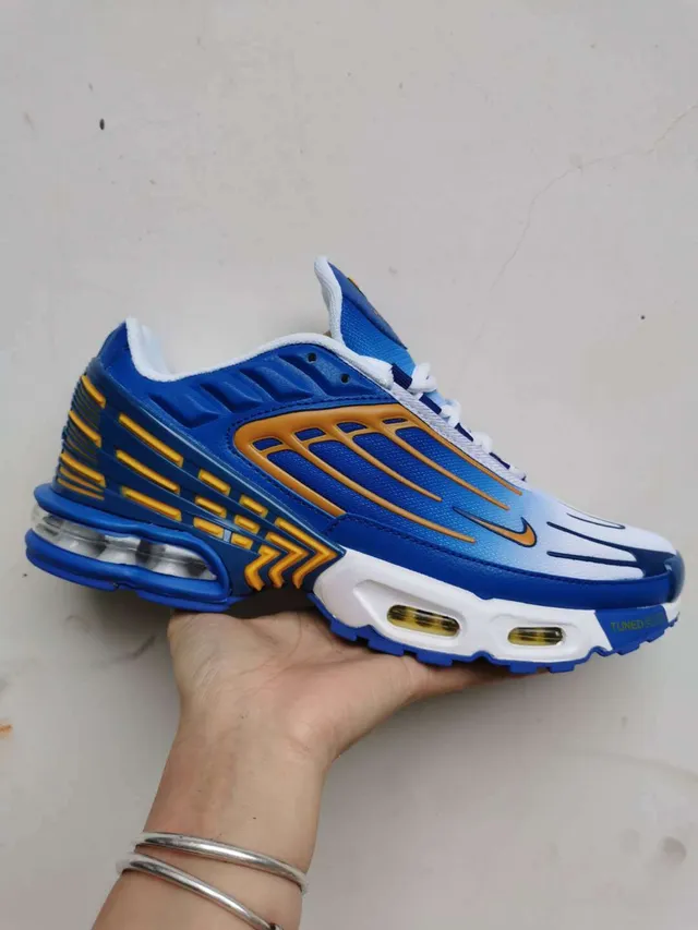 Nike Blue Yellow Layered Synthetic Cage Visible Air Cushioning Lifestyle Sneakers 6