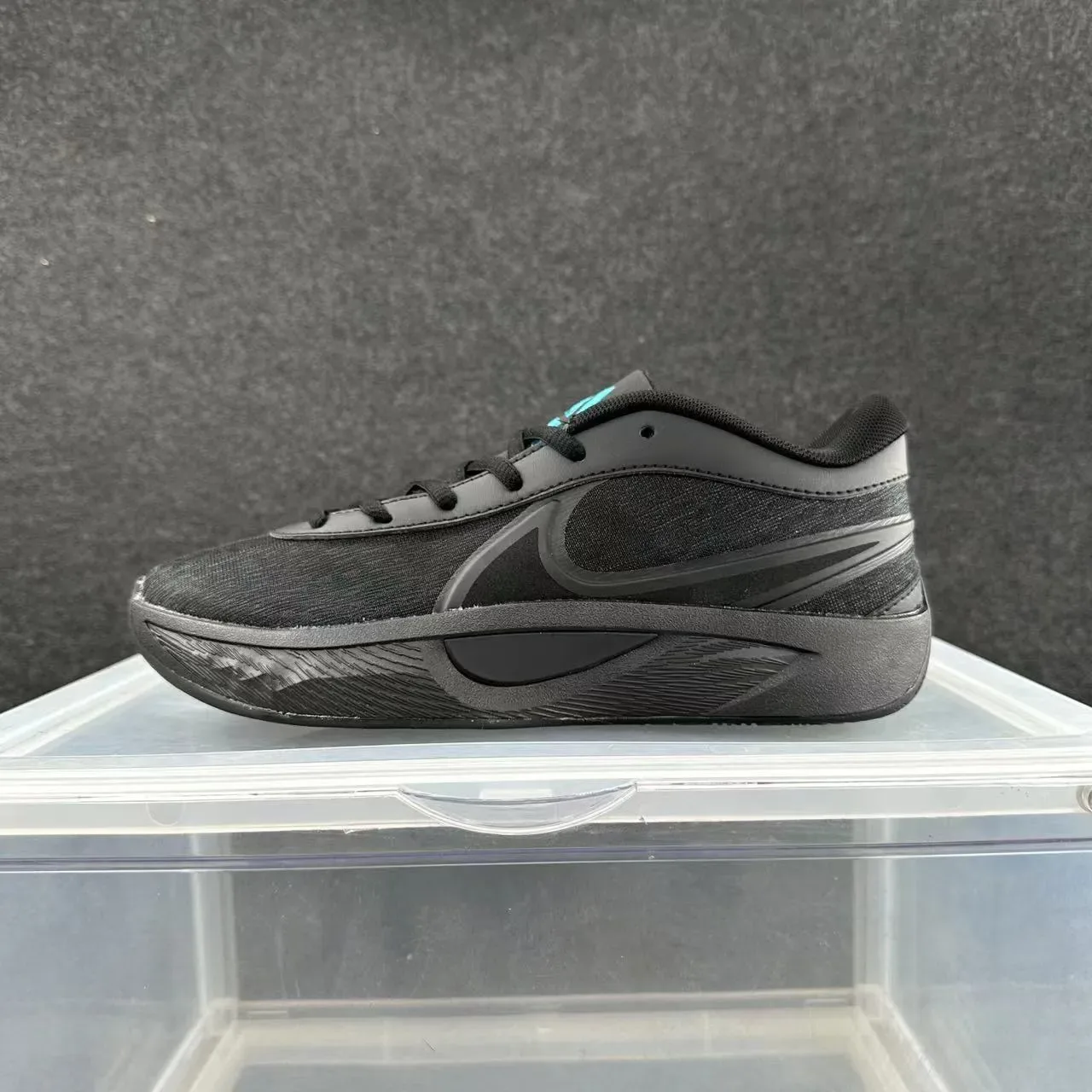 Nike Cosmic Unity All Black Lifestyle Sneakers 2