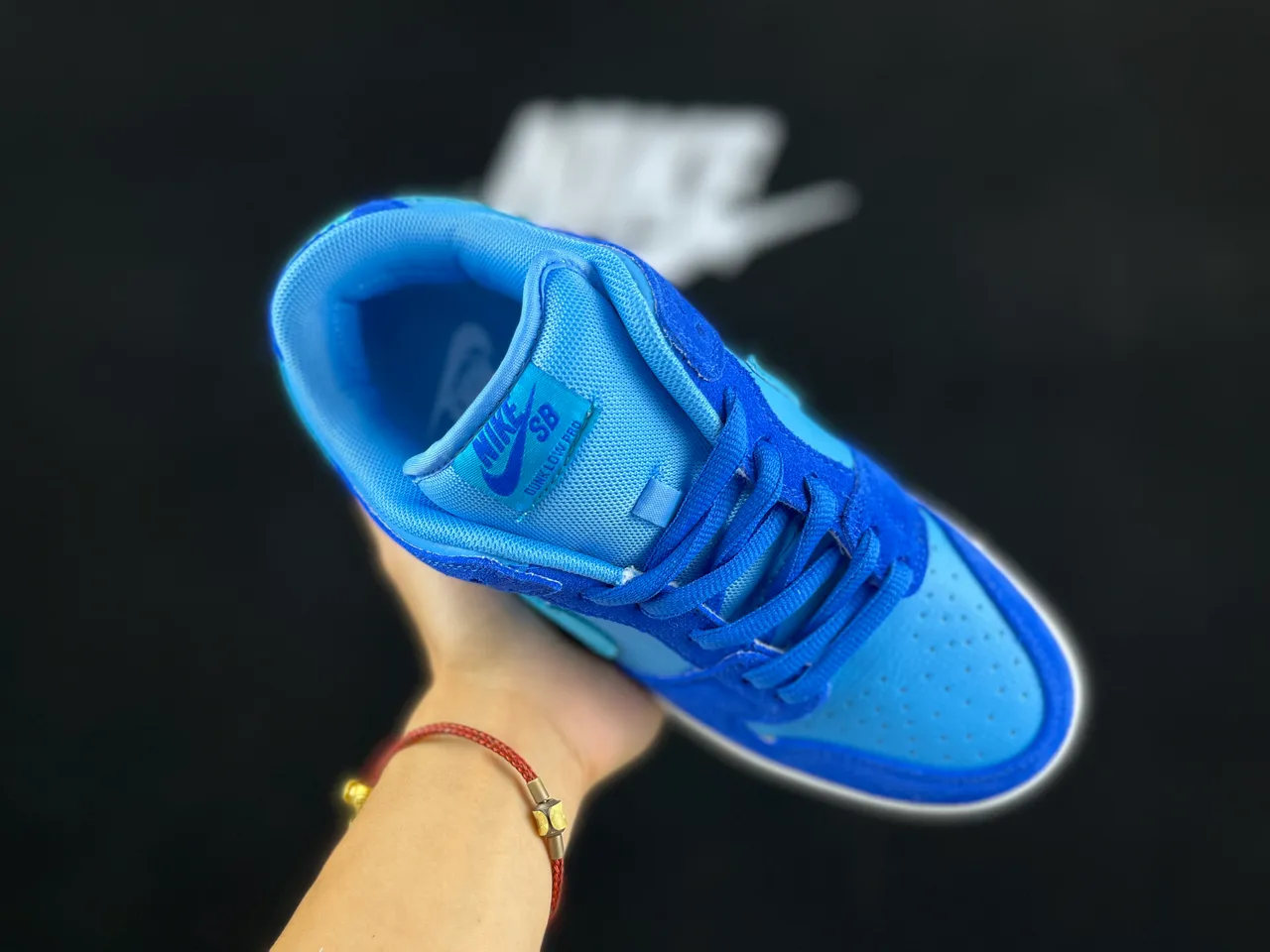 Nike Dunk Low 蓝色麂皮皮革滑板鞋 3