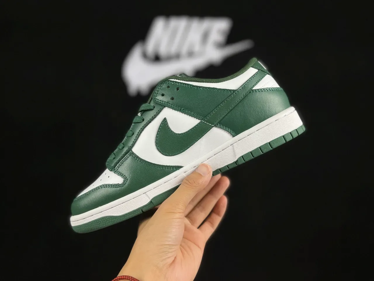 Nike Dunk Low Green and White Lifestyle Sneakers 7