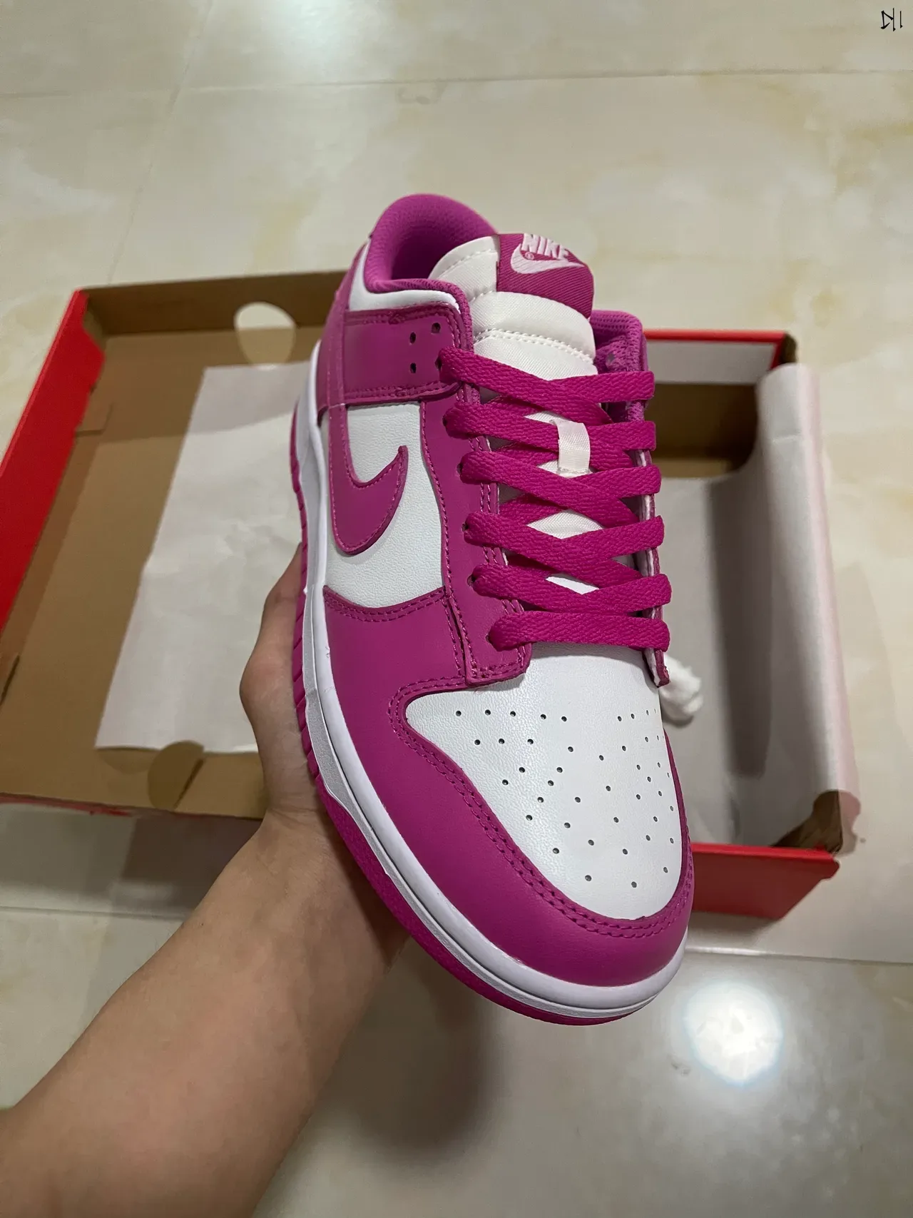 Nike Dunk Low Pink and White Lifestyle Sneakers 2