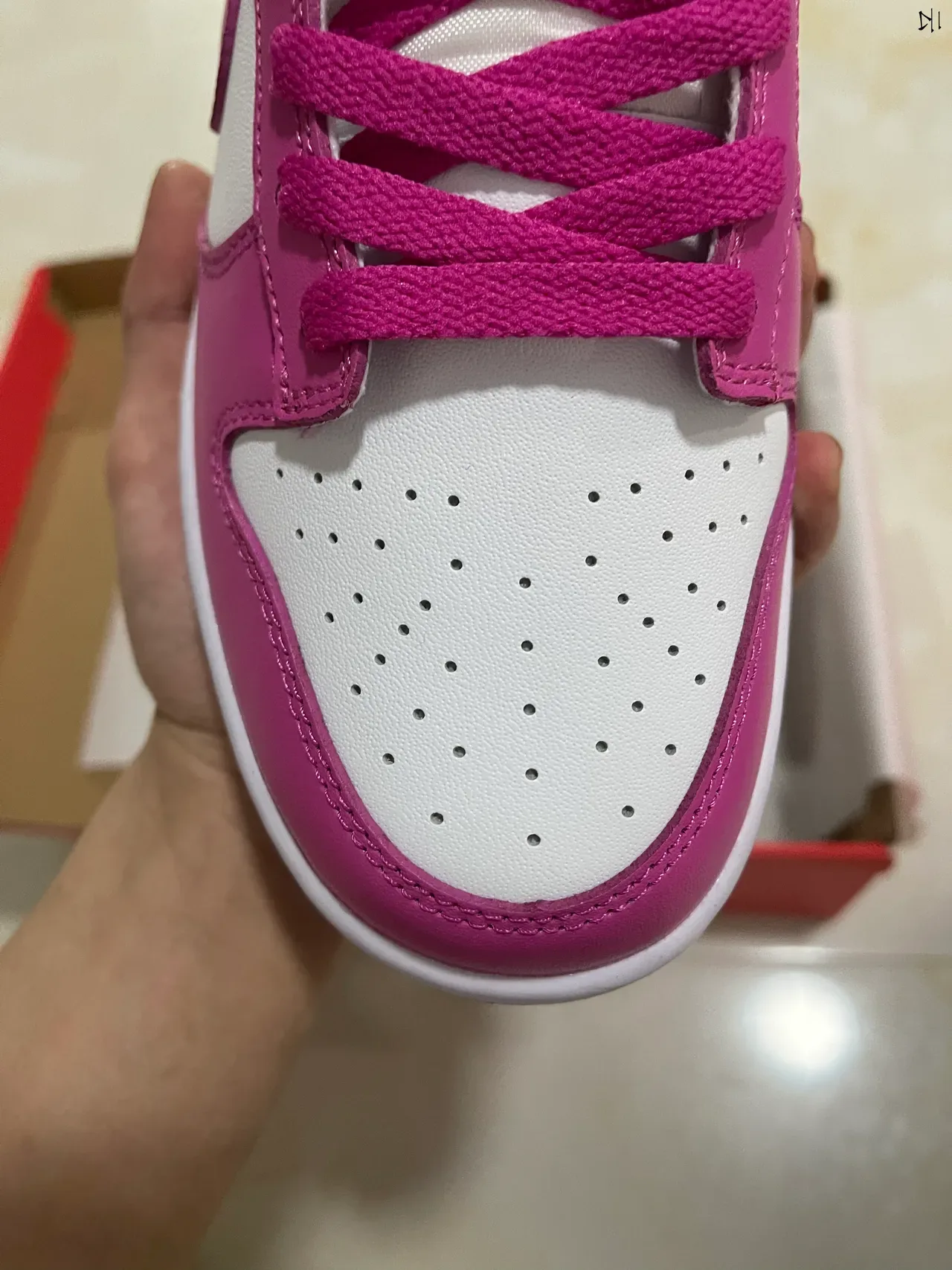 Nike Dunk Low Pink and White Lifestyle Sneakers 3