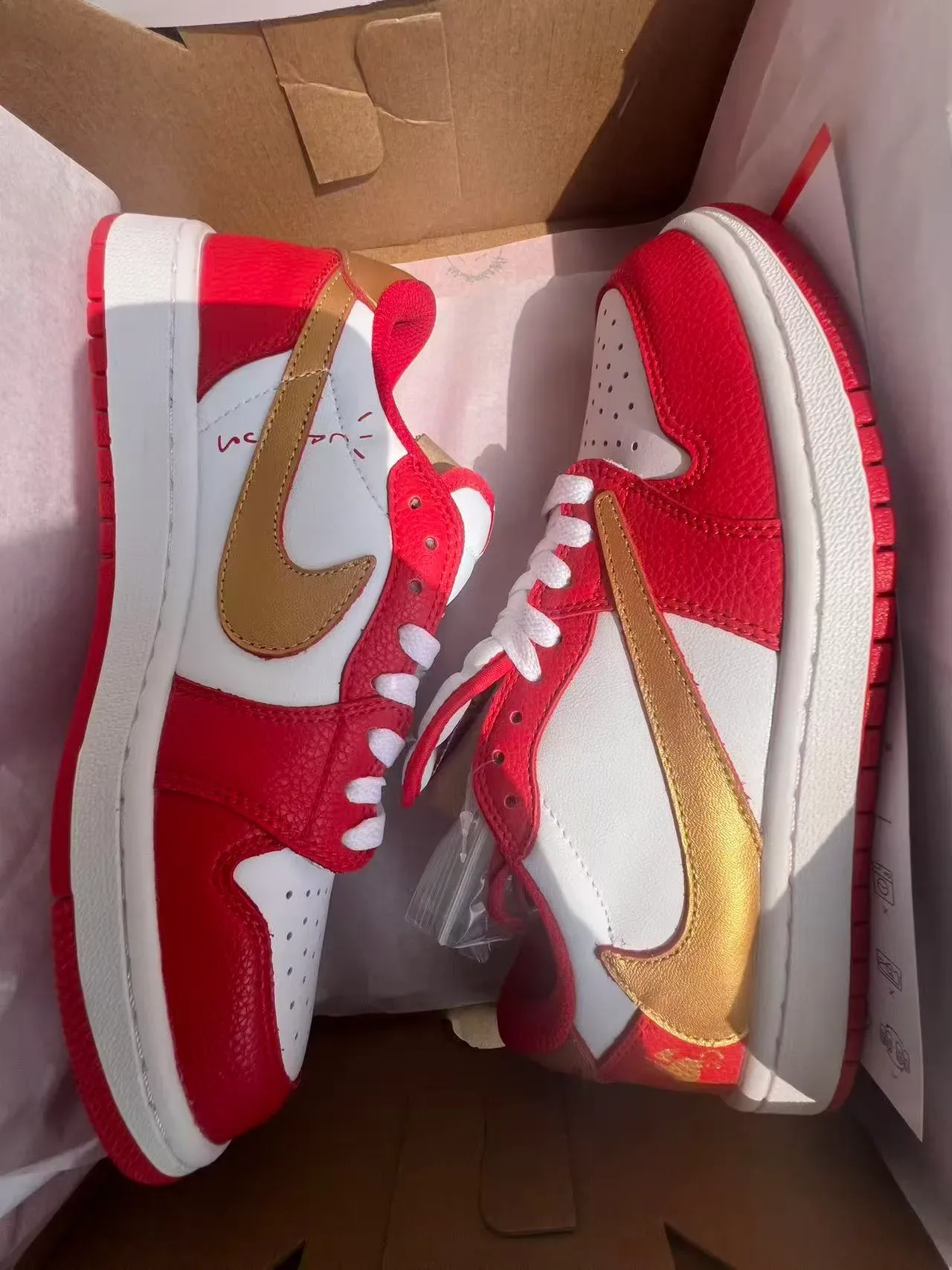 Nike Dunk Low Red White Gold Chinese New Year Lifestyle Sneakers 9