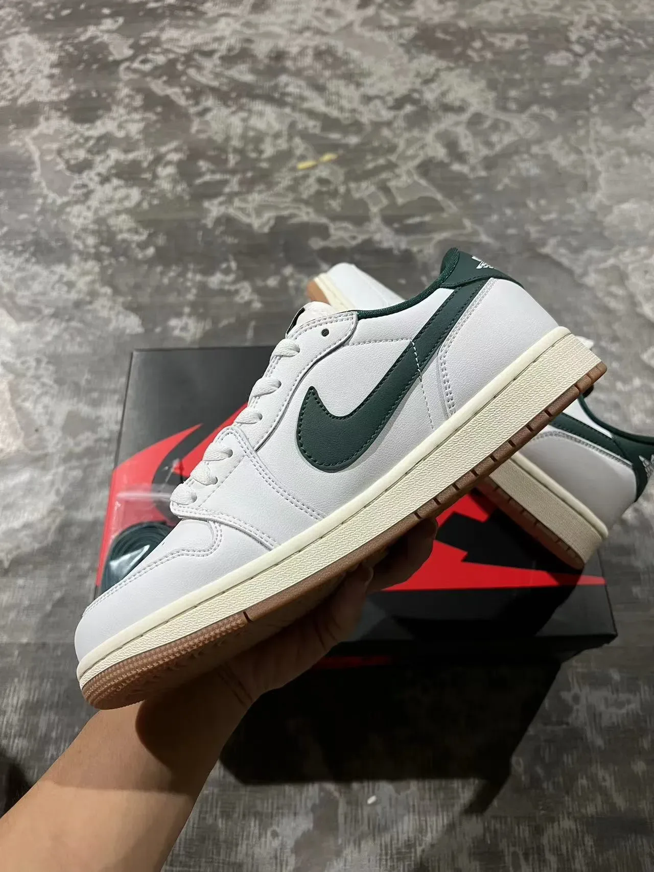 Nike Dunk Low Branco Verde Escuro Goma Lifestyle Sneakers 5