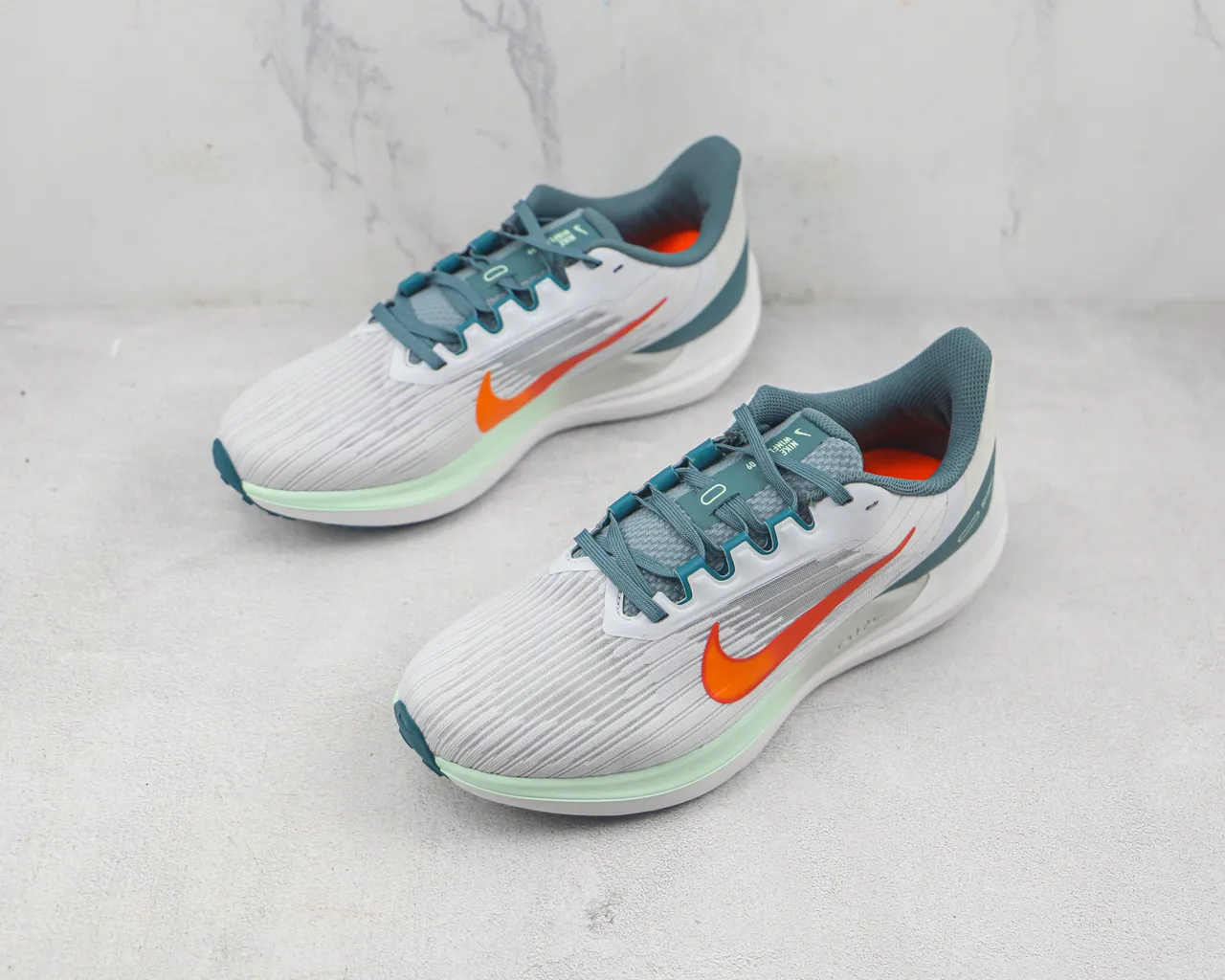 Nike Gray Blue Engineered Mesh Upper Horizontal Ribbed Texture Running Shoes 4