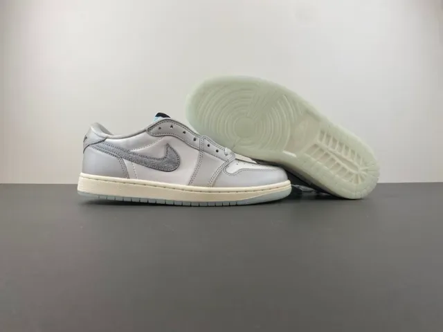 Nike Gray Blue Laceless Slip-On Padded Collar Lifestyle Sneakers 12