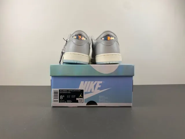 Nike Gray Blue Laceless Slip-On Padded Collar Lifestyle Sneakers 18
