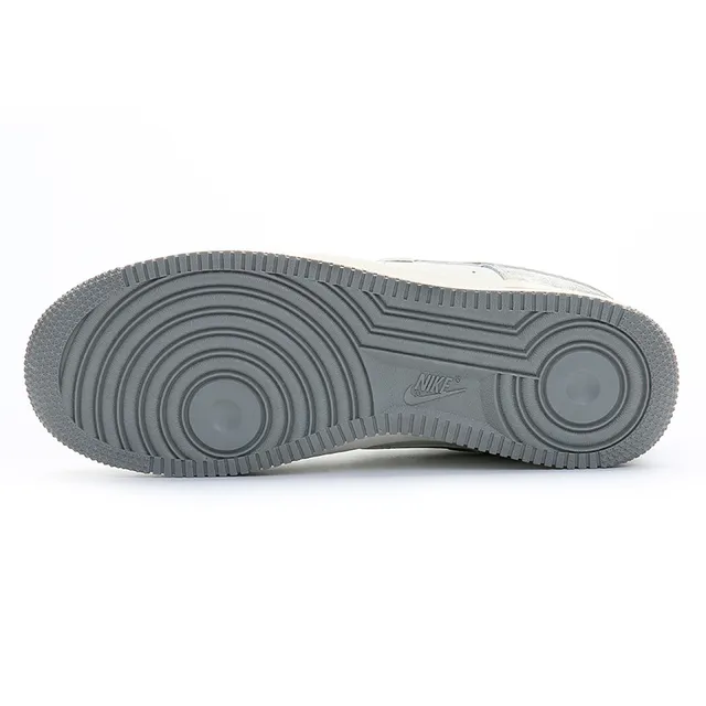 Nike Gray Low-Top Suede And Nubuck Upper Lifestyle Sneakers 6